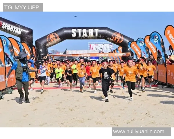 贵阳足球明星赛在榕江激情开赛球迷热情高涨共庆足球盛宴 贵阳足球明星赛在榕江激情开赛球迷热情高涨共庆足球盛宴