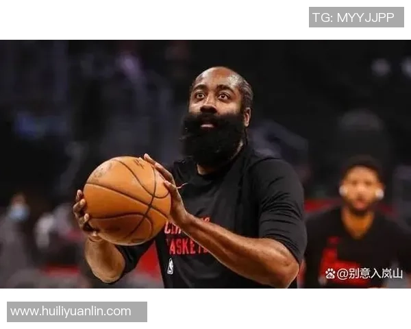 足球明星哈登在绿茵场上的精彩瞬间与独特魅力展现 足球明星哈登在绿茵场上的精彩瞬间与独特魅力展现