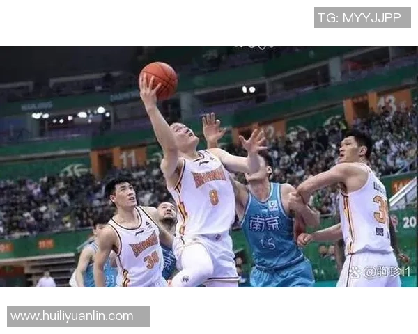 南京篮球队中路突破体系解析与战术创新探讨